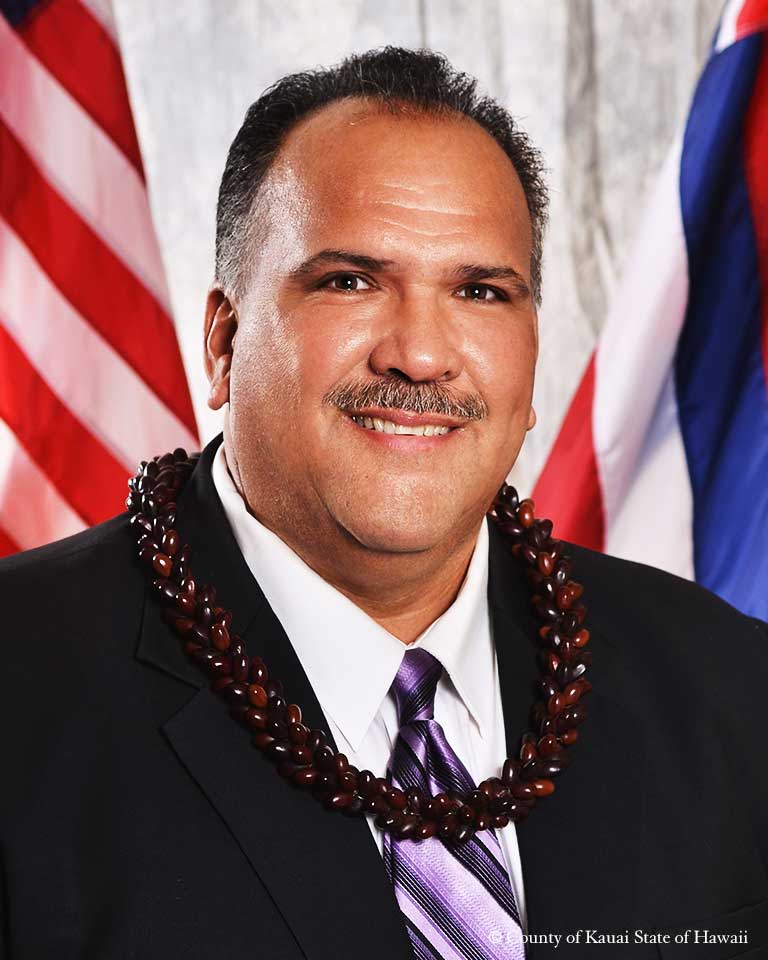カウアイ市長Bernard P. Carvalho氏
